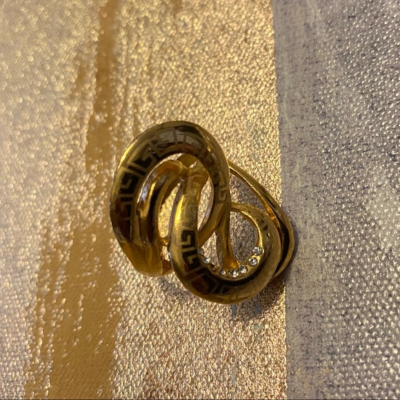 Versace style Ring - Picture 6 of 7